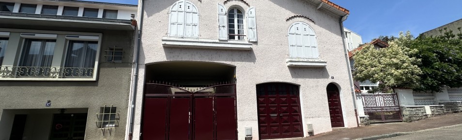 Limoges maison de ville avec entrepôt 200m2